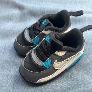 Nike Kids Black and Blue Sneakers